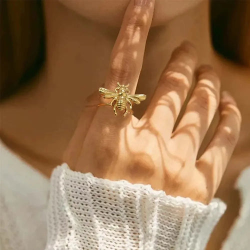 Bee ring for women, gold