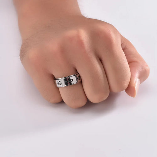 Egyptian Pattern Spinner Anti-Stress Band Ring silver
