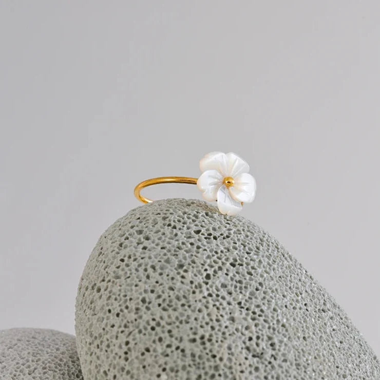 Daisy Flower Band Ring