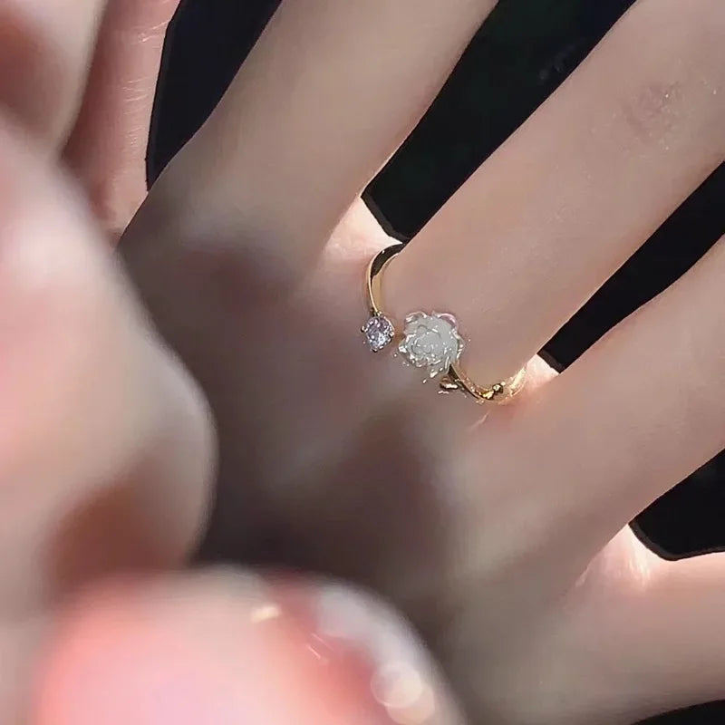 Tulip Flower Zircon Band Ring