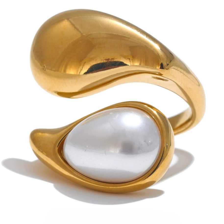 White Pearl Water Drop Band Ring gold