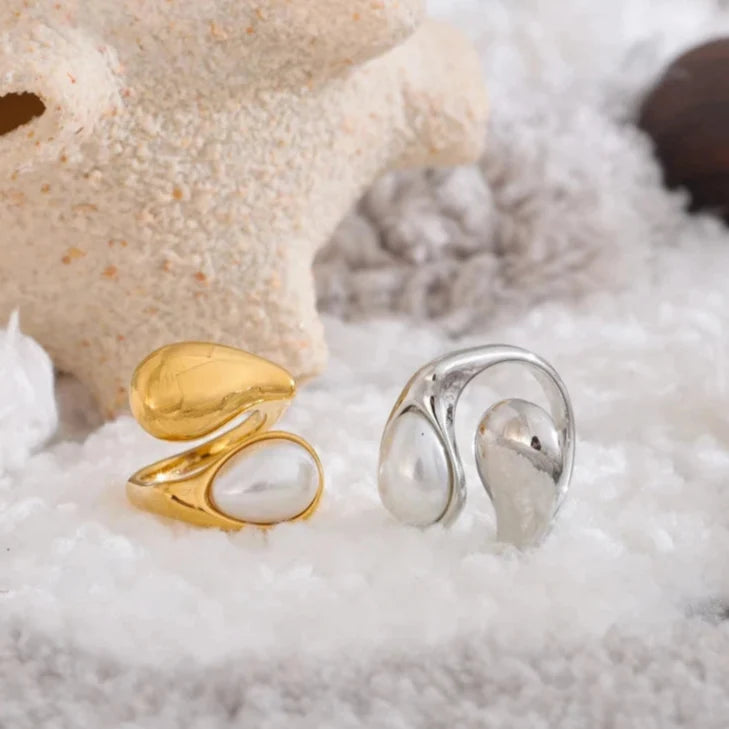 White Pearl Water Drop Band Ring silver