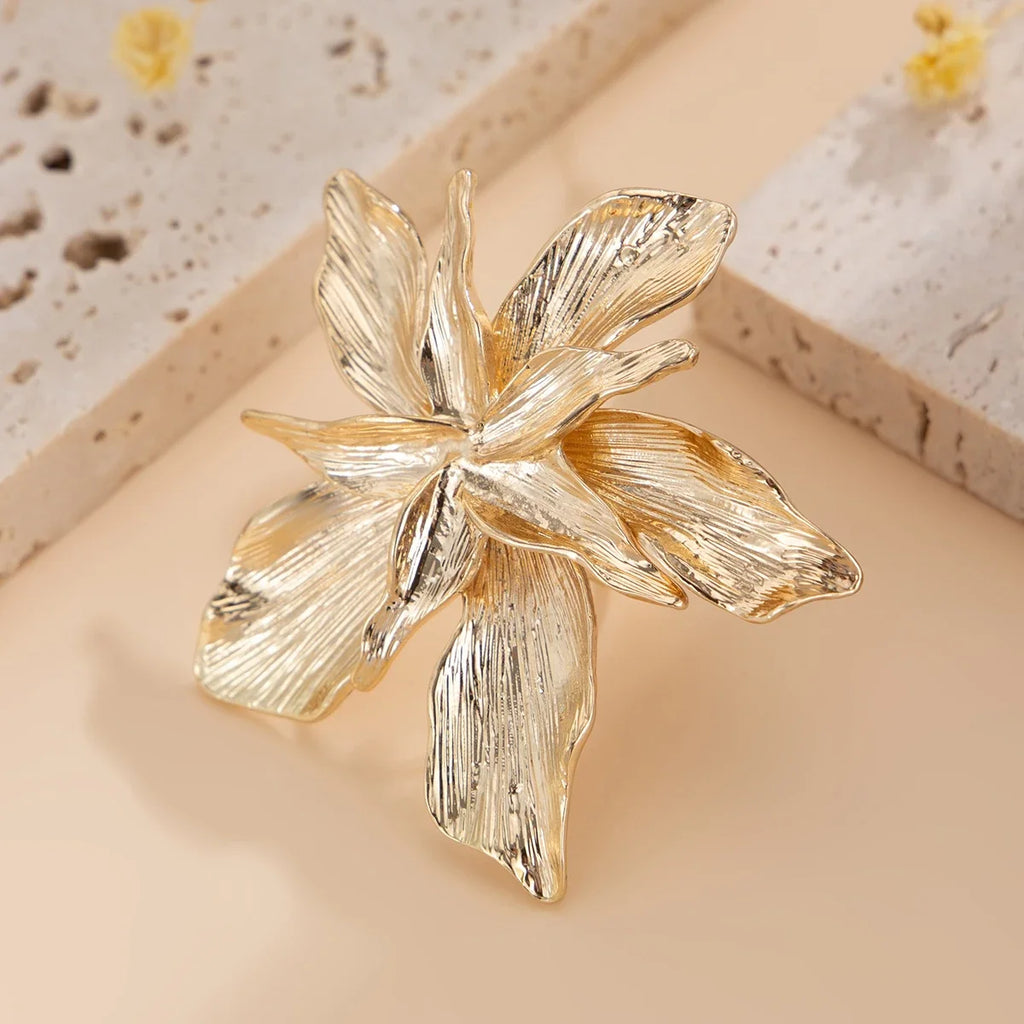 Large Flower Band Ring gold
