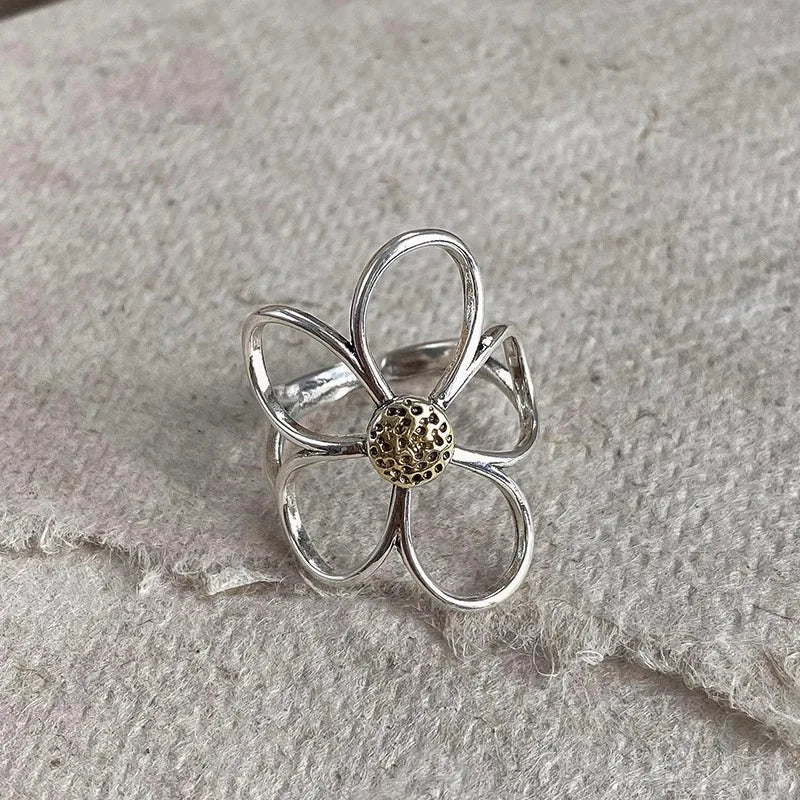 Elegant Large Flower Band Ring