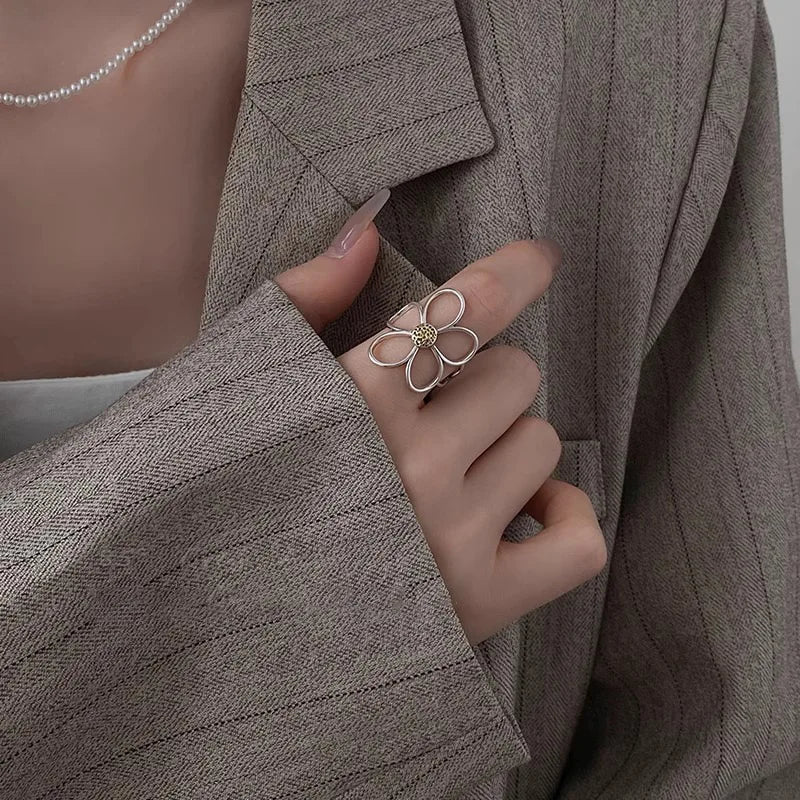 Elegant Large Flower Band Ring