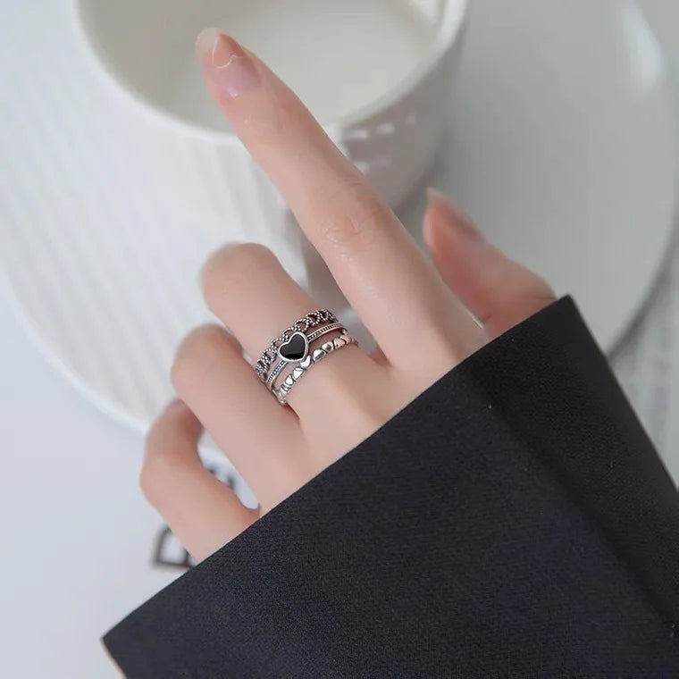 Silver-Plated Black Heart Ring for Women