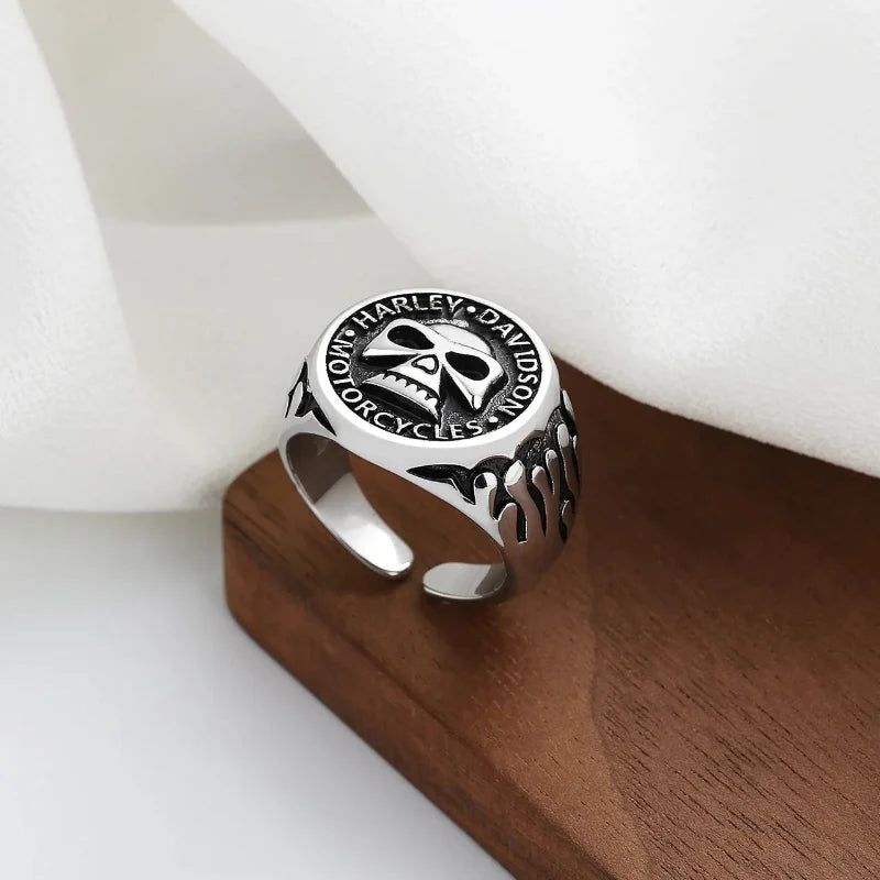 Gothic Skull Head Ring