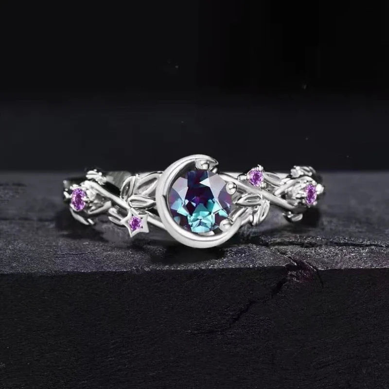 Moon Crescent and Cubic Zirconia Ring in Silver