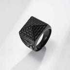 Ring with Egyptian Pyramid black
