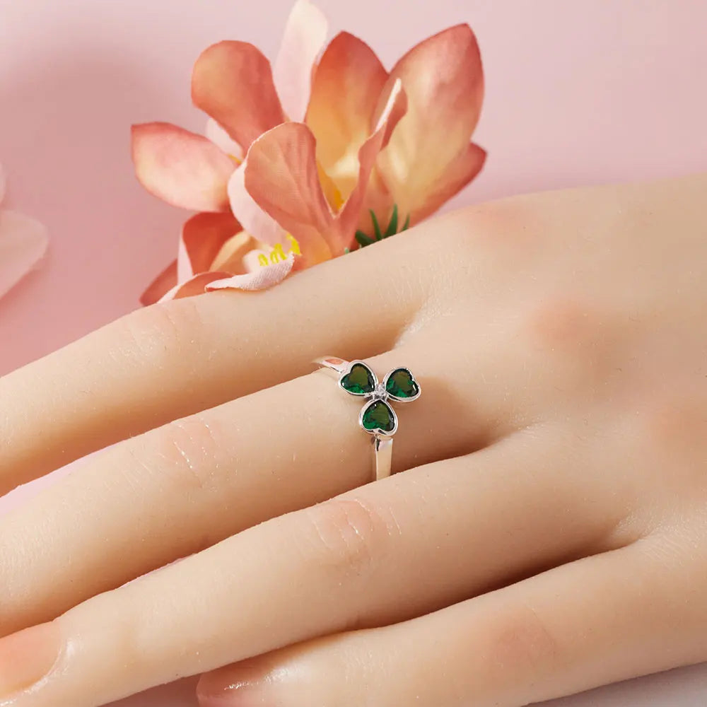 Ring with 3-Leaf Clover in Green Zircon
