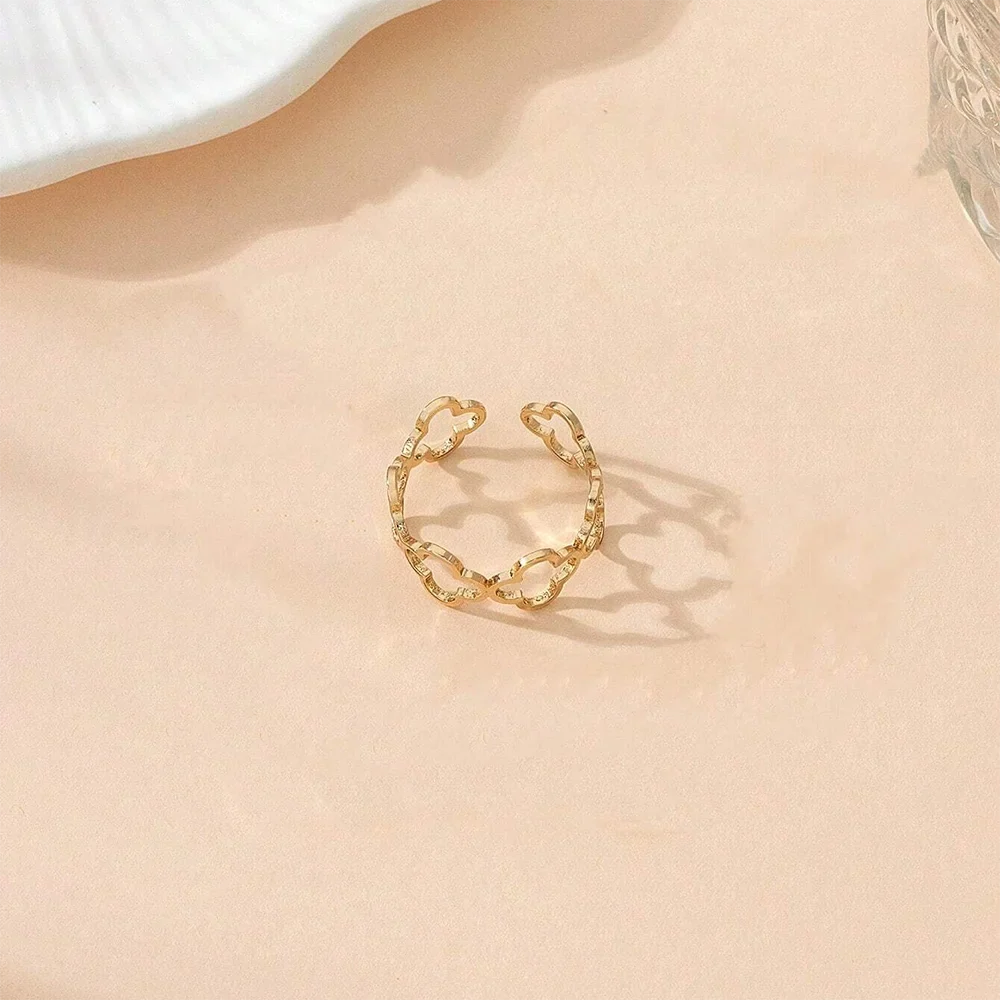 Ring with Lucky Four-Leaf Clovers gold