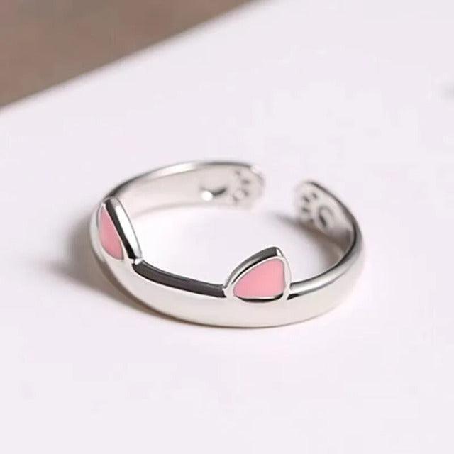 Pink-Eared Cat Hug Ring