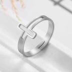 Discreet Cross Ring silver