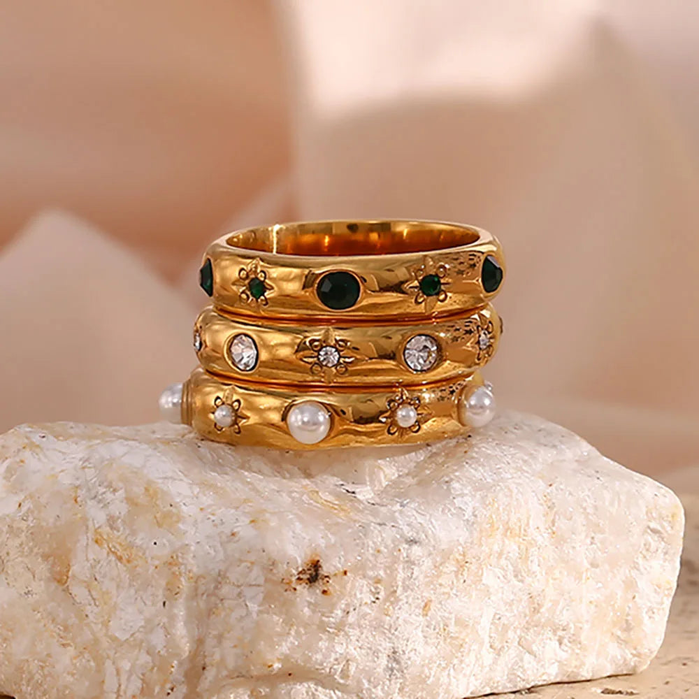 Style Ring with Pearls and Zircon 3
