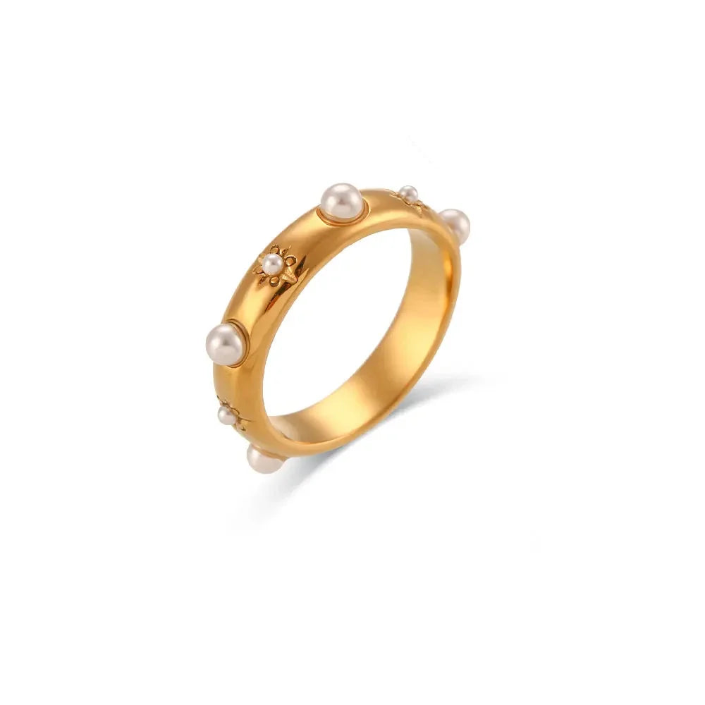Style Ring with Pearls and Zircon 2