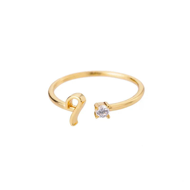 Fine women's ring personalized with initial i