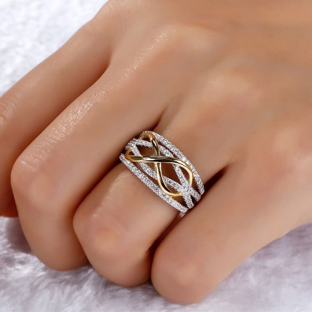 Infinity Ring in Gold & Diamond for Women