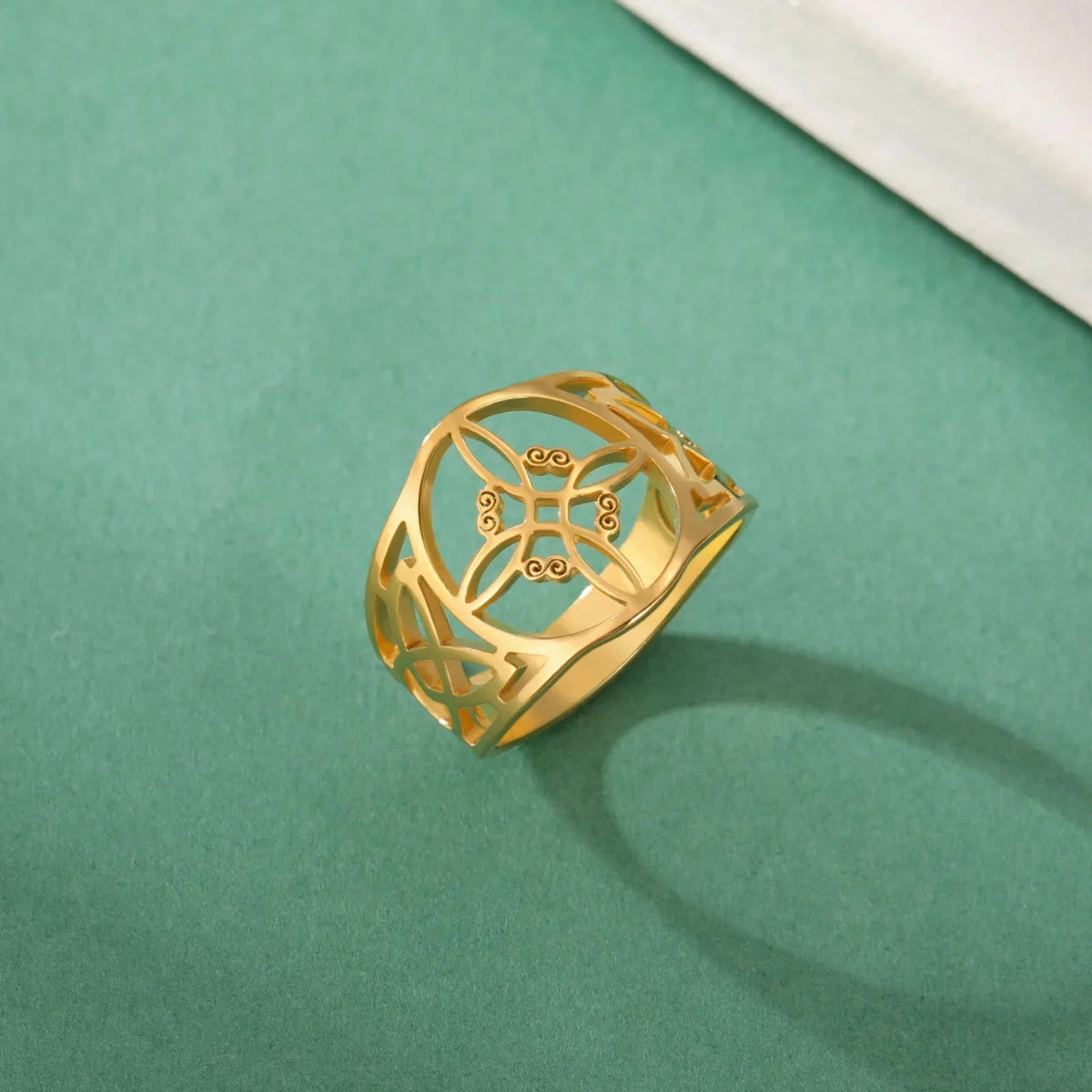 Witch's Knot Ring for Women, Protective Wiccan Ring in Gold