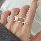 Stylish Ring with White Zircon Pearl