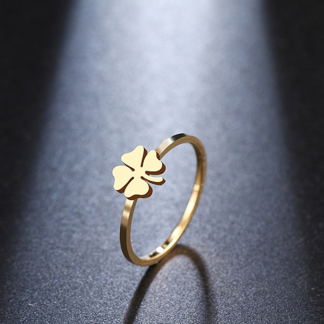 Four-Leaf Clover Ring gold