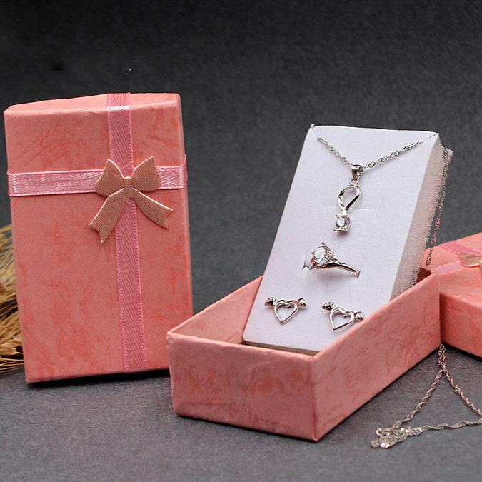 Box for 3 to 4 Jewelry