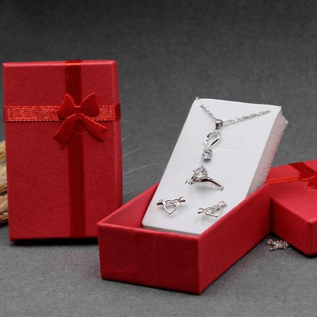 Box for 3 to 4 Jewelry
