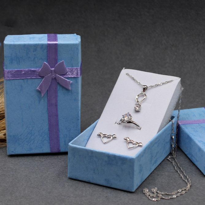 Box for 3 to 4 Jewelry
