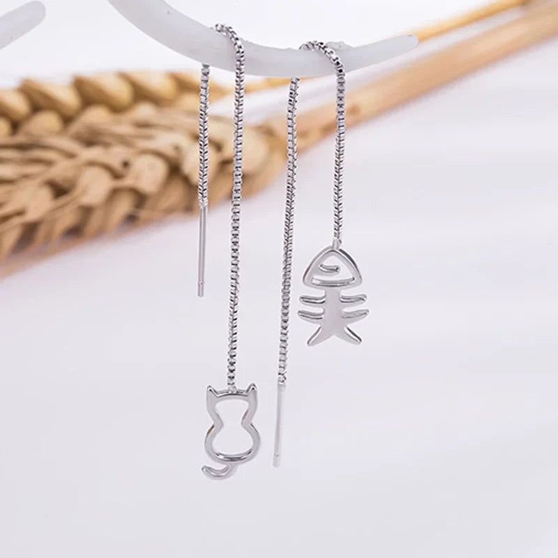 Cute Cat Earrings in Silver Tone