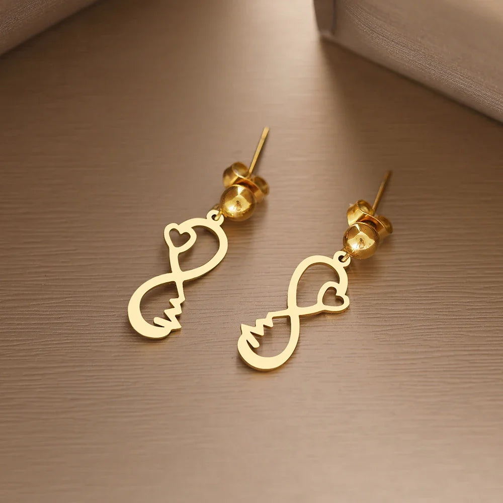Infinite Heart Earrings gold