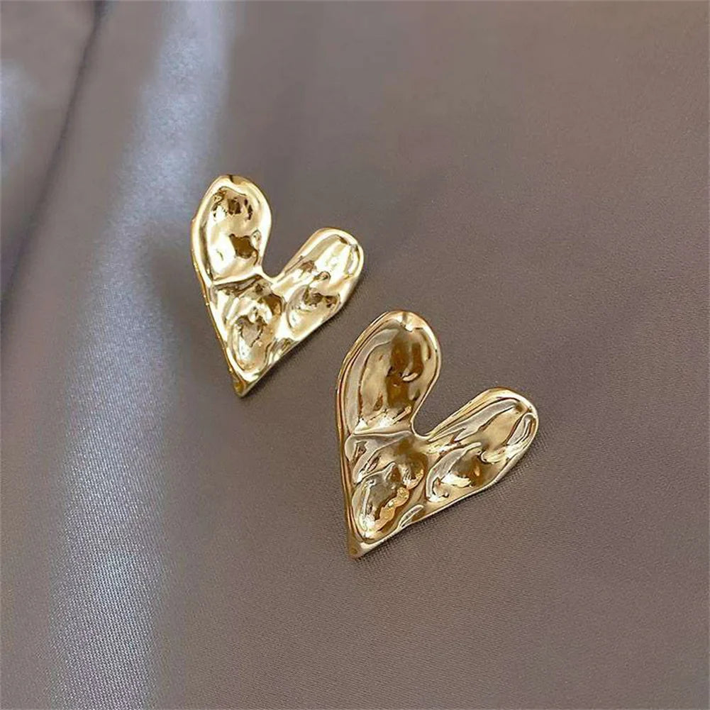 Heart Stud Earrings in Gold