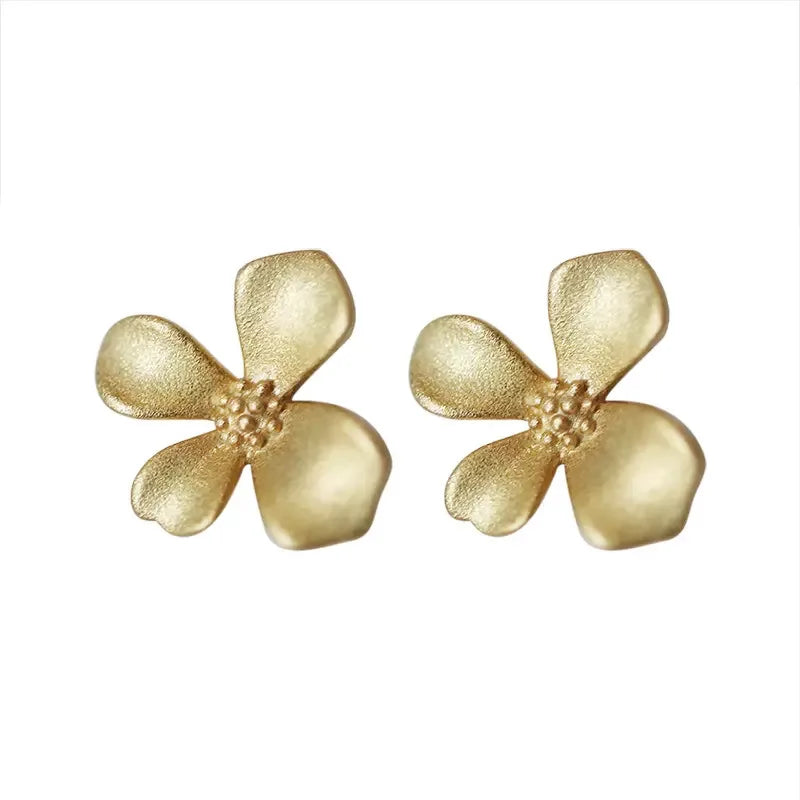 Elegant Flower Stud Earrings