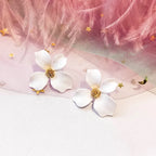 Four-Petal Flower Stud Earrings white