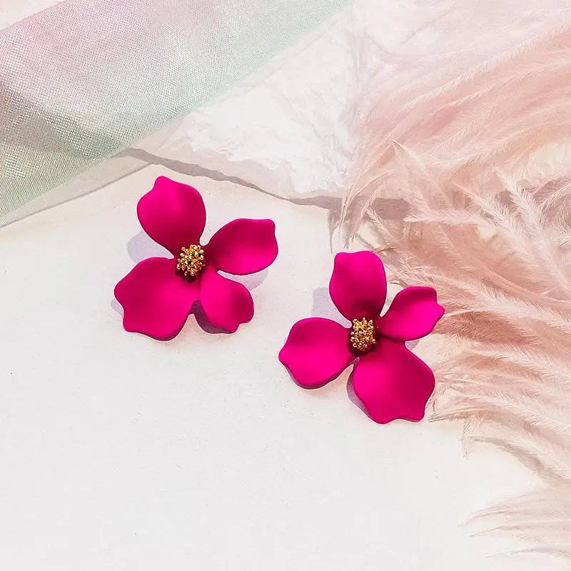 Four-Petal Flower Stud Earrings dark pink