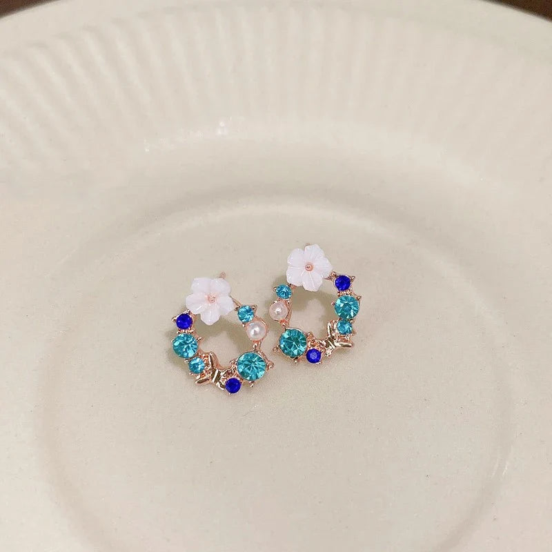 Flower and Pearl Stud Earrings blue