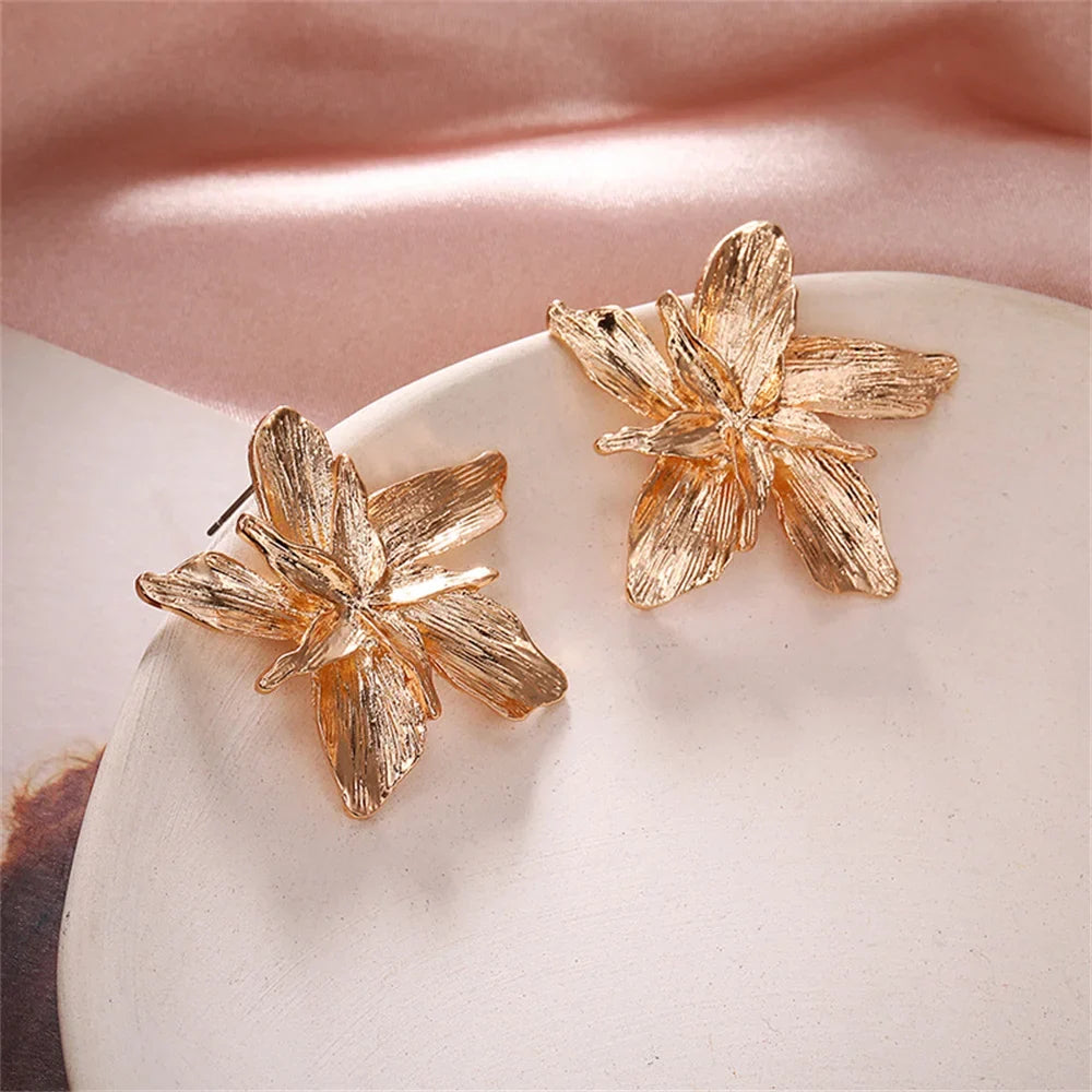 Asymmetrical Large Flower Stud Earrings gold