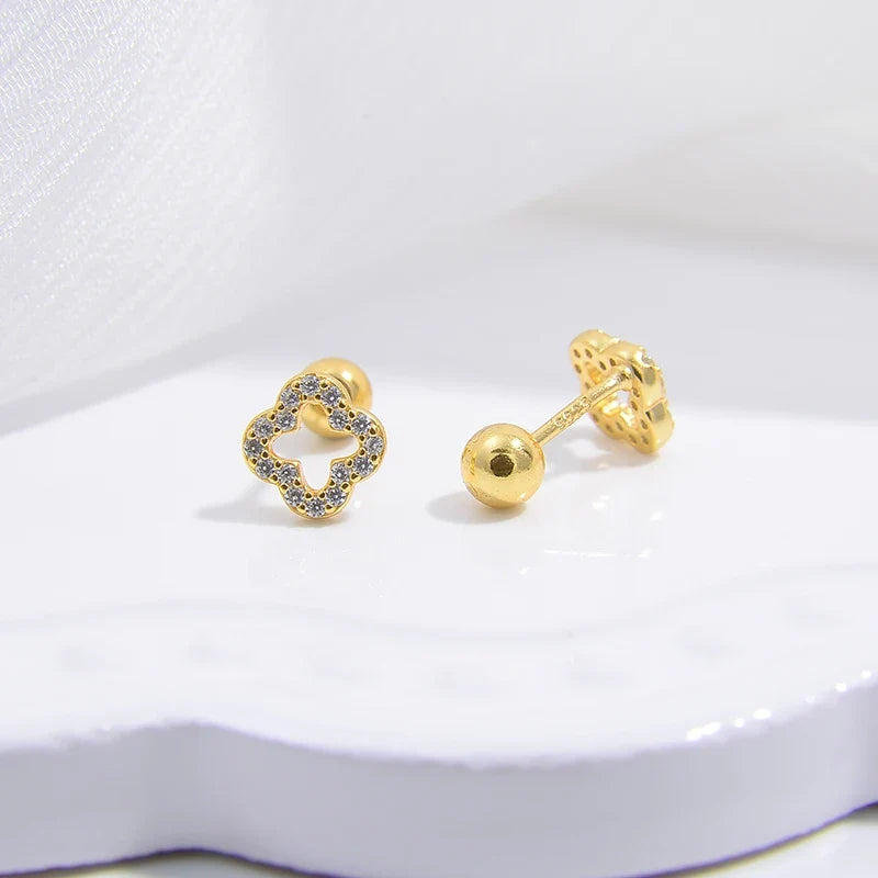 Four-Leaf Clover Stud Earrings gold