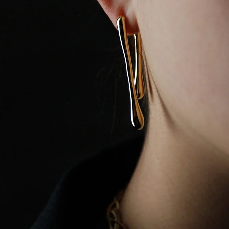 Fine Teardrop Stud Earrings silver