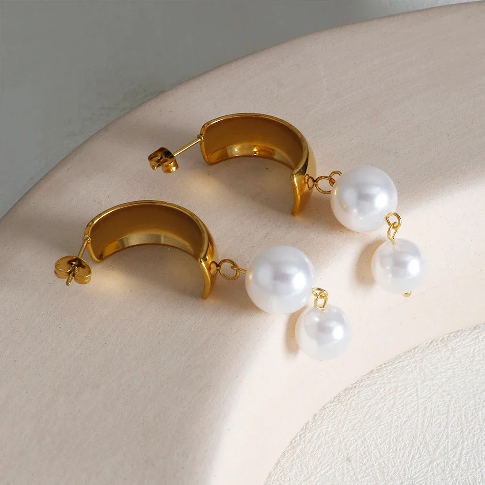 Gold Drop Earrings with Pearls