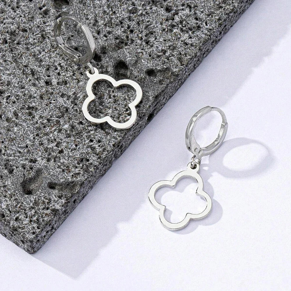 Four-Leaf Clover Drop Earrings silver