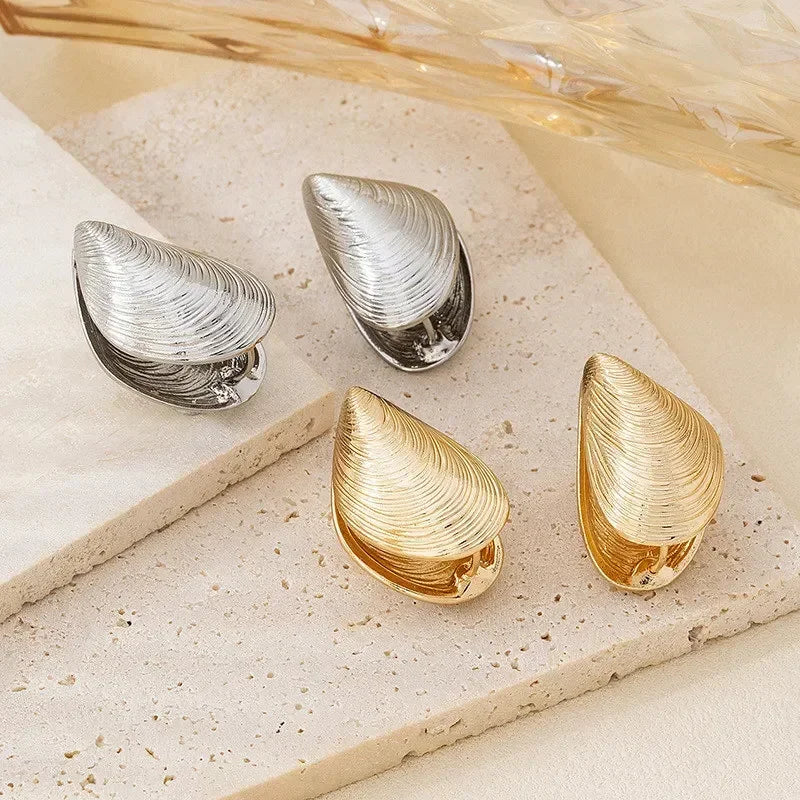 Mussel Shell Dangle Earrings Gold