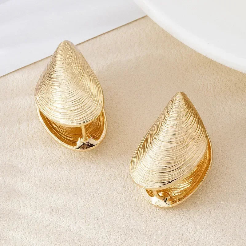 Mussel Shell Dangle Earrings Gold