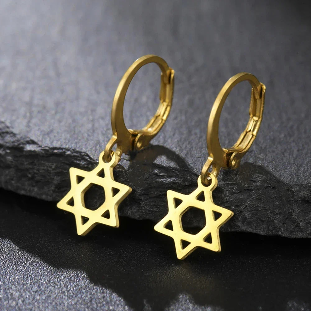 Women's dangle earrings with the symbolic Jewish Star of David in gold