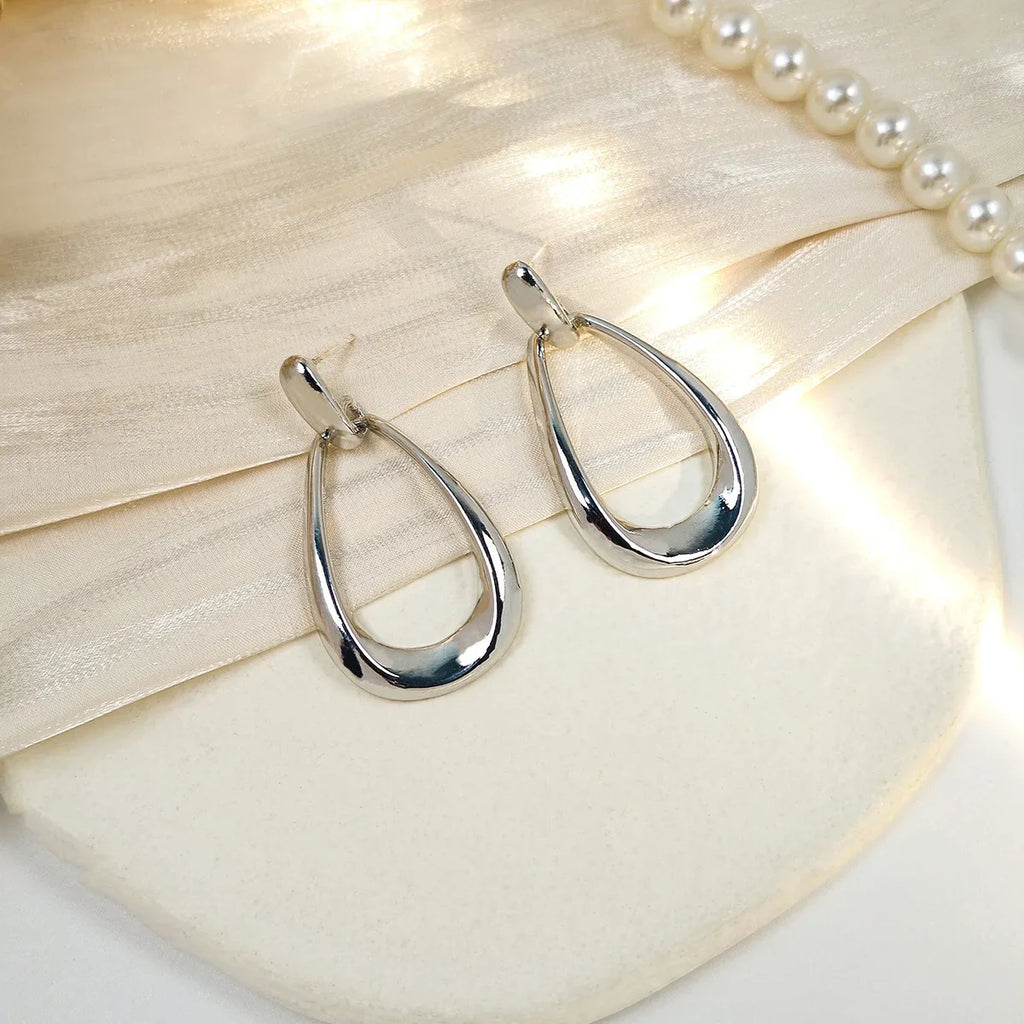 Retro Water Drop Dangle Earrings silver