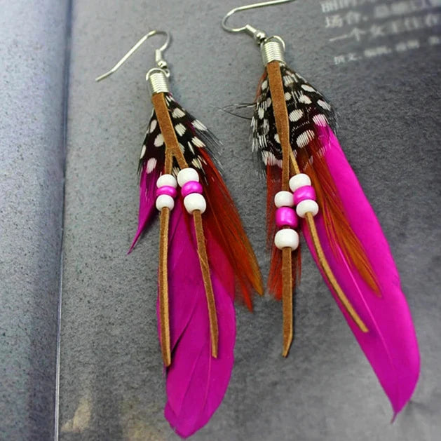 Apache-style feather earrings fuchsia