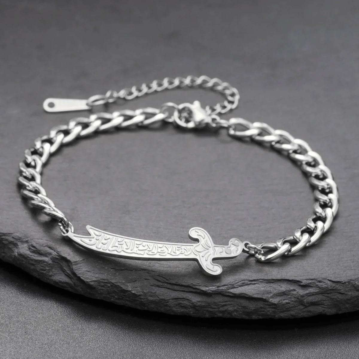 Bracelet with Arabic Ali Zulfiqar sword in silver