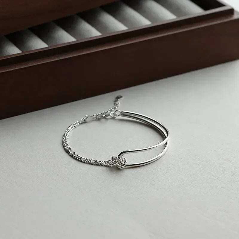 Modern-style bracelet with knot