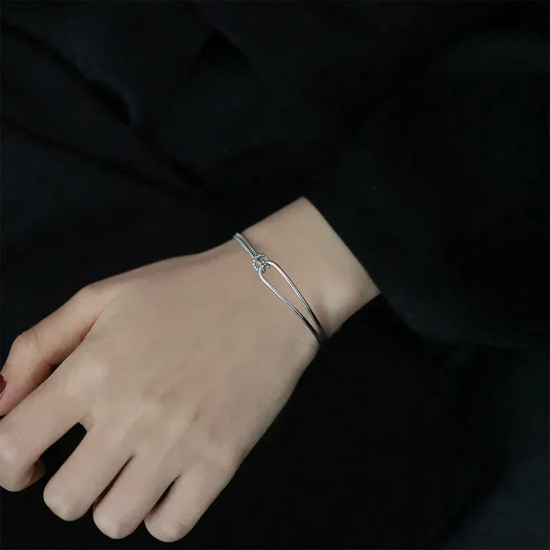 Modern-style bracelet with knot