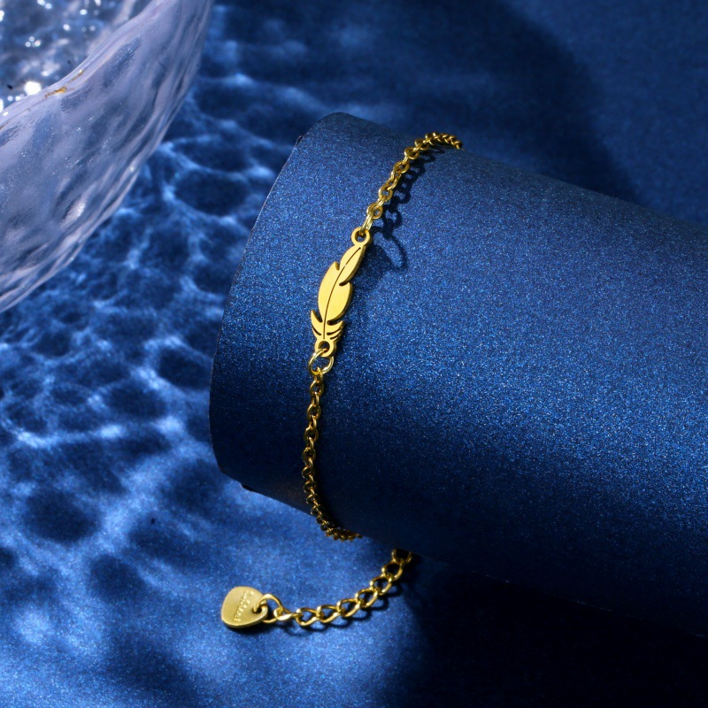 Bracelet with Feather Woman