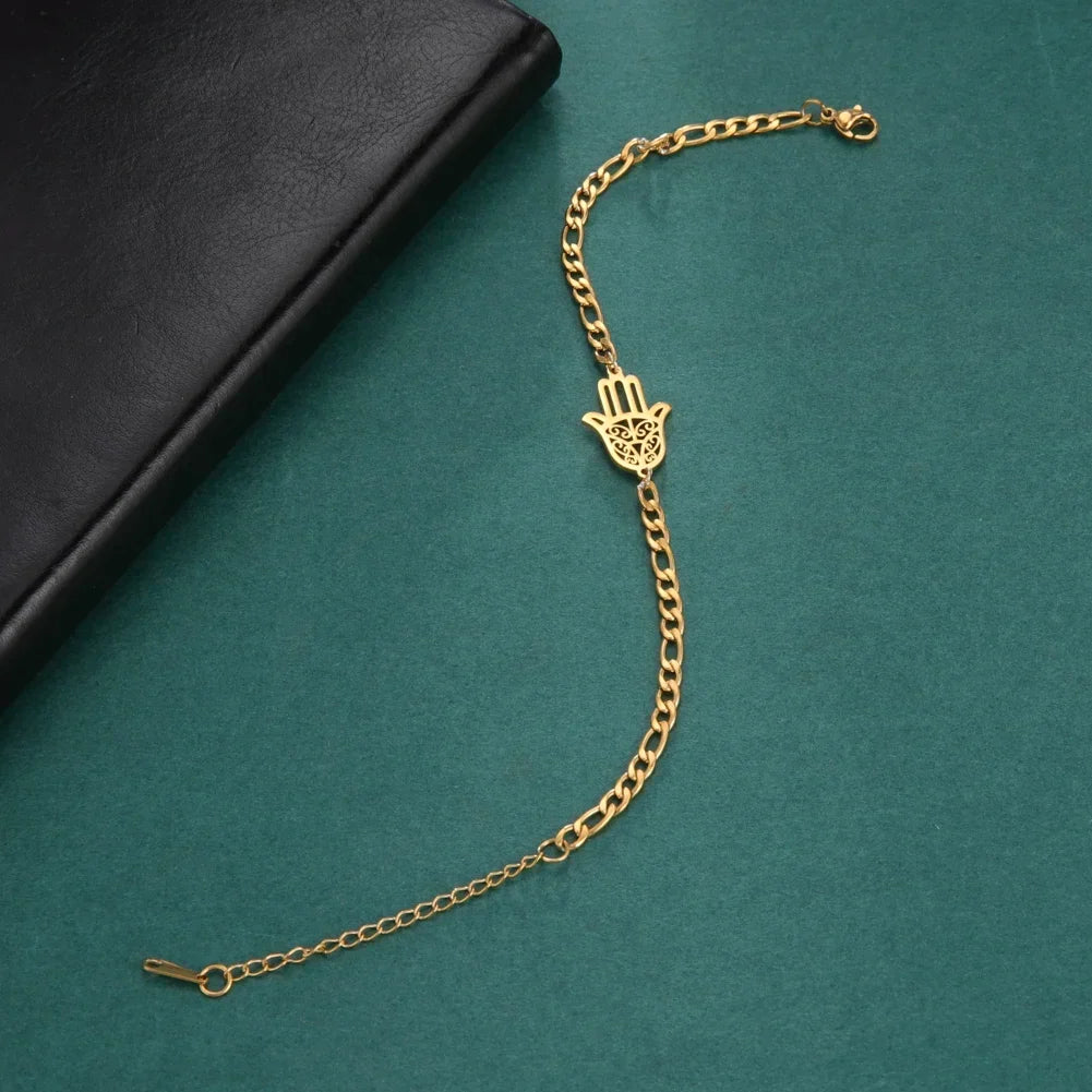 Bracelet with Hamsa hand in gold or silver Arabic gold