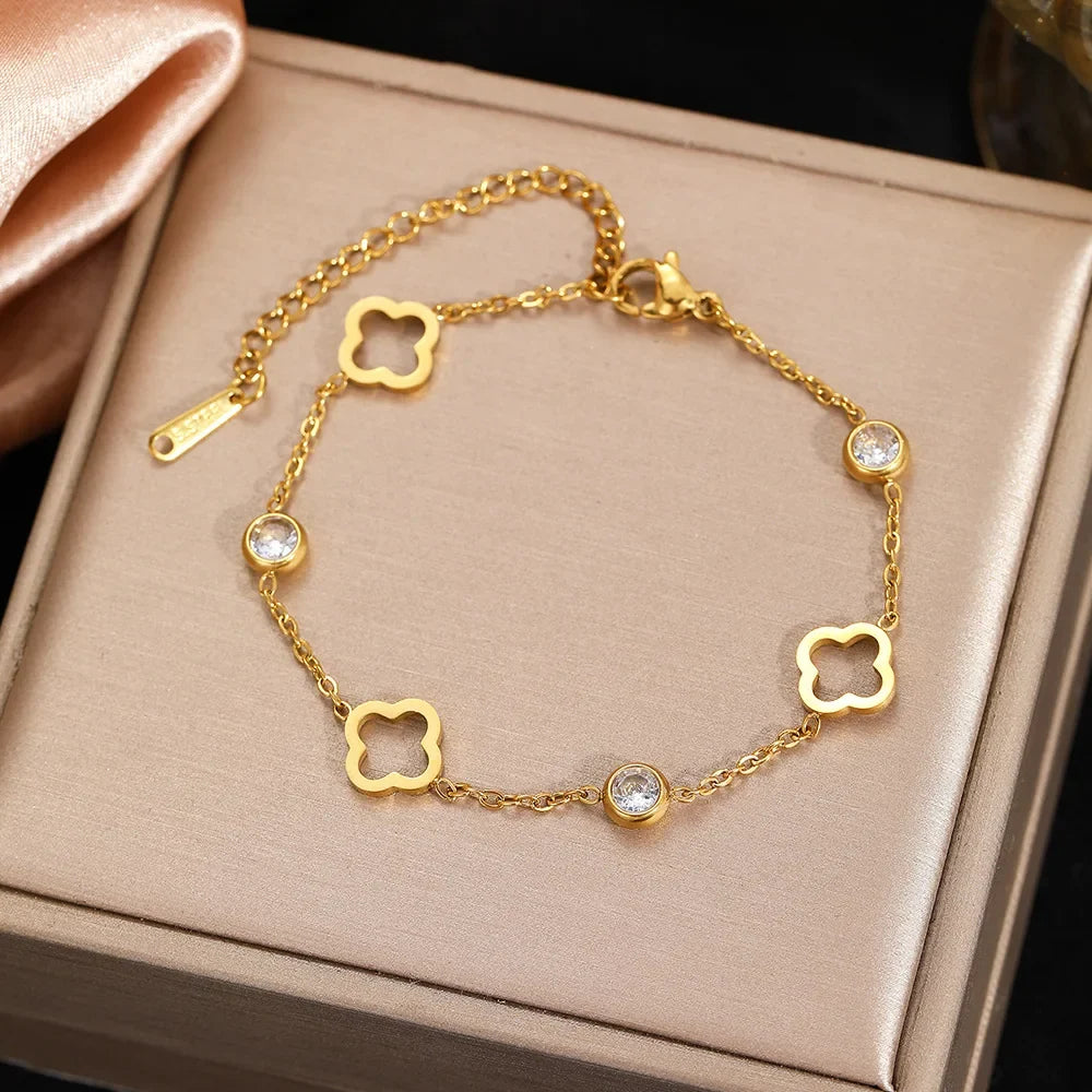 Four-Leaf Clover Bracelet with Gold Zircon